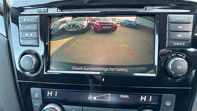 Nissan Qashqai 1.3 DiG-T Acenta Premium 5dr Petrol Hatchback